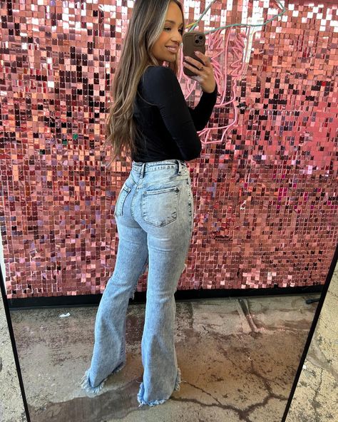 BACK IN STOCK!!! 🔥 The Lainey jeans are officially back and ready to shop! These sold out in less than a week last time! Flare Jeans Fall Outfit, Flared Jeans Outfit Fall, Flare Jeans Fall, Jeans Fall Outfit, Distressed Flare Jeans, Jeans Outfit Fall, Control Panels, Closet Inspiration, Acid Wash Denim