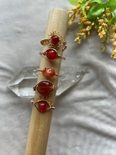 Wire wrapped carnelian rings. You can find more on instagram at lasbuenasvibras_ Grown Up Christmas List, Character Accessories, Xmas 2024, Color Fits, Bday Gifts, Carnelian Jewelry, Wearing Jewelry, Carnelian Ring, Diy Rings