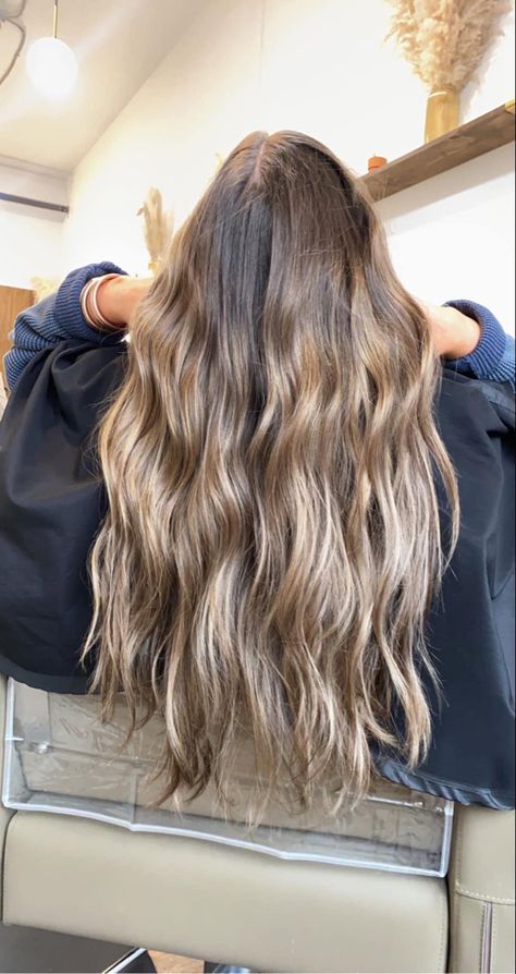 Long hair balayage 2022 hair Soft Balyage Long Hair Brunettes, Full Balyage Long Hair Brunettes, Subtle Balyage Long Hair Brunettes, Balayage Brunette Natural Wavy Hair, Balyage Long Hair Brunettes, Neutral Brunette, Brownie Batter Balayage, Long Hair Balayage, Balyage Long Hair