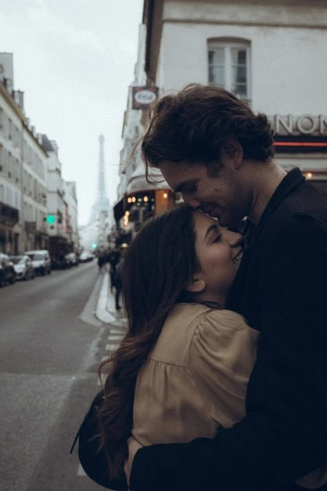 ♡. - neka je toplo. :* True Love Photos, Couple Aesthetics, Relationship Aesthetic, Couple Moments, Love Pic, Healthy Love, Hugging Couple, Vintage Couples, Couples Hugging