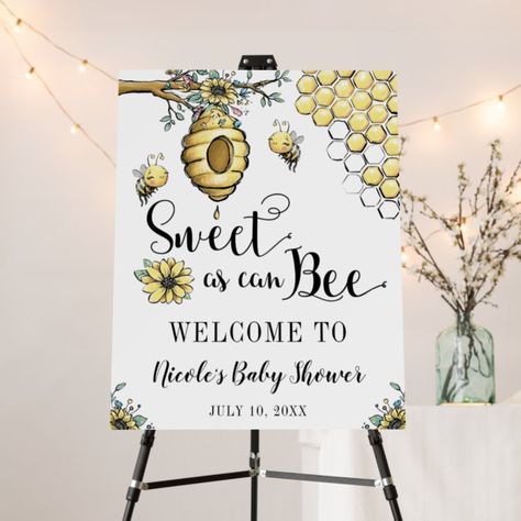 Honey Bee Nursery Ideas, Mom To Bee Baby Shower Decorations, Bumble Bee Baby Shower Ideas Decoration, Baby Shower Bee Theme Decorations, Bee Shower Theme, Bee 1st Birthday, Spring Baby Shower Themes, Bee Baby Shower Decoration, Bee Nursery