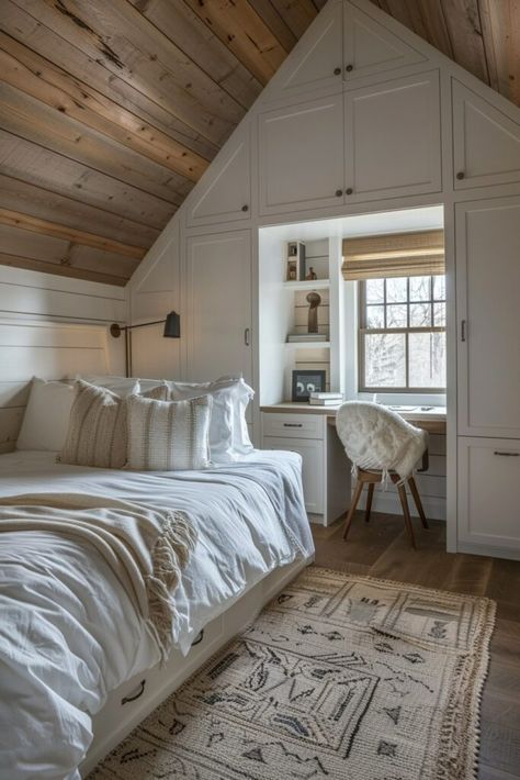 Small Attic Bedroom Ideas, Attic Master Suite, Small Attic Bedroom, Modern Wardrobe Design, Attic Bedroom Ideas, Barn Bedrooms, Attic Bedroom Designs, Small Attic, Casa Country