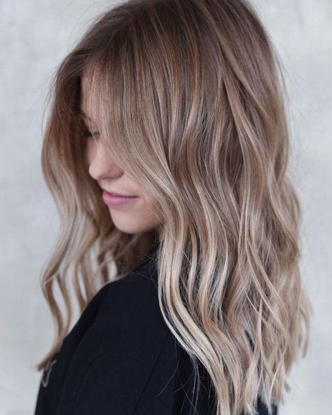 Light Brown Hair With Highlights Light Brown Hair With Highlights, Brown Hair With Highlights And Lowlights, Brown Hair Shades, Ash Blonde Highlights, Highlights Lowlights, Hair With Highlights, Brown Ombre Hair, Hair Blond, Bronde Hair