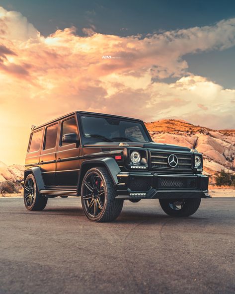 Dream Car Aesthetic, Mercedes G Series, Isi Pakistan, Benz Jeep, Mercedes Benz G63 Amg, Xe Mercedes, Xe Bugatti, Mercedes G63 Amg, Benz Suv