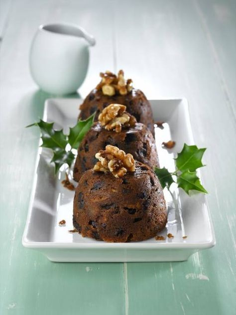 Mini Christmas Puddings, Xmas Pudding, Christmas Pudding Recipes, Christmas Puddings, Xmas Recipes, Jam Recipes Homemade, Christmas Food Desserts, Xmas Food, Homemade Jam