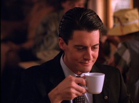 Twin Peaks Cooper, Kyle Mclachlan, Dale Cooper Twin Peaks, Twin Peaks Season 3, Twin Peaks Theme, Richard Beymer, Twin Peaks Fire, Dale Cooper, Kyle Maclachlan