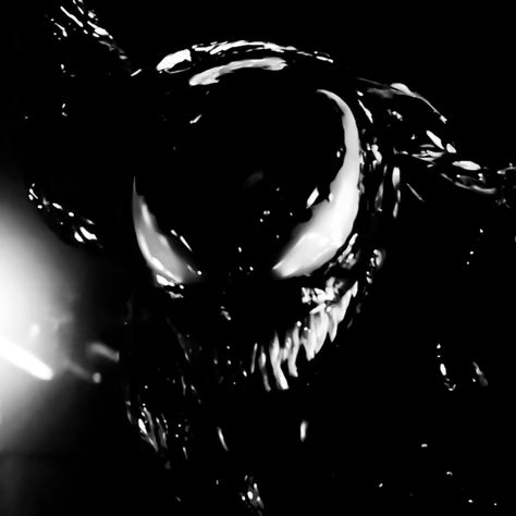 Marvel Comics Aesthetic, Eddie Brock Venom, Batman Comic Wallpaper, Venom Movie, Eddie Brock, Stealth Aircraft, Black Spiderman, Motorcycle Aesthetic, Male Icon