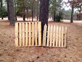 Pallet Fence Diy, Picket Fence Decor, Wood Pallet Fence, Wood Picket Fence, Mom Yoga, Change And Growth, Pallet Projects Garden, Diy Garden Fence, Pallet Shed