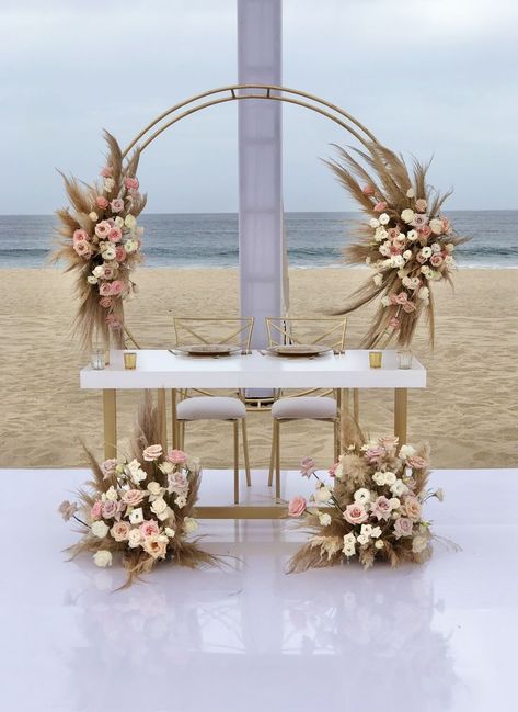 Circle Wedding Table Decor, Circle Wedding Table, White Top Table, Grass Backdrops, Nigerian Traditional Wedding, Circle Arch, Sweetheart Table Decor, Boho Birthday Party, Mall Decor