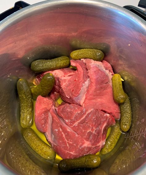 Instant Pot Dill Pickle Roast - 365 Days of Slow Cooking and Pressure Cooking Dill Pickle Roast Instant Pot, Dill Pickle Roast, Dill Pickle Pot Roast, Pickle Pot Roast, Pickle Roast, Quick Cooker Recipes, Chicken Scallopini, Instant Pot Sous Vide, Pickle Recipes