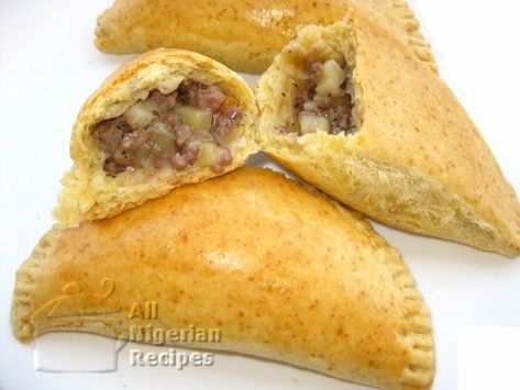 Nigerian Meat Pie Recipe | All Nigerian Recipes Nigerian Meat Pie Recipe, Handheld Pies, Nigeria Culture, Nigerian Meals, Luxury Sweets, Naija Food, Nigerian Meat Pie, All Nigerian Recipes, Nigeria Food