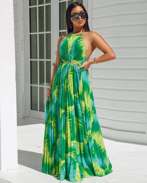 Chic Couture Online® on Instagram: “Just in time for your getaway 💛💚 . Search: Sabella (Dress) . www.ChicCoutureOnline.com . #love #outfit #styles #photooftheday #amazing…” Caribbean Gown Style, Caribbean Gown, Simple Gown, Bubu Gown Styles, Freakum Dress, 2piece Outfits, Chic Couture Online, Simple Gowns, Outfit Styles