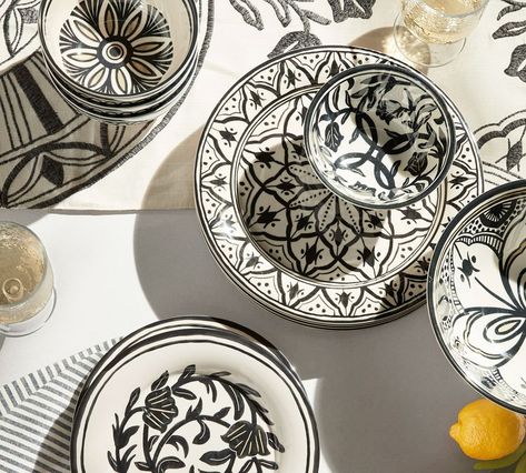 Dollar Tree Plates, Pottery Barn Decor, Melamine Dinnerware Sets, Outdoor Dinnerware, Melamine Dinner Plates, Construction Crafts, Melamine Dinnerware, Stoneware Dinnerware, Moroccan Design