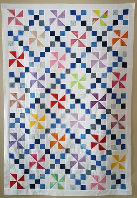 Pinwheel Irish Chain Quilt, Irish Chain Quilting Designs, Pinwheel Quilts Ideas, Brightly Quilt, Jungle Quilt, Double Irish Chain Quilt, Irish Chain Quilt Pattern, Pinwheel Quilt Pattern, Pinwheel Quilt Block