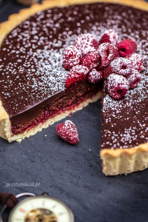 Raspberry Chocolate Tart, Desserts Raspberry, Strawberries Desserts, Chocolate Torte, Raspberry Chocolate, Desserts Chocolate, Läcker Mat, God Mat, Sweet Pie