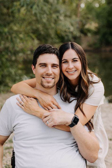 Family Photo Wheelchair, Family Poses With Wheelchair, Family Pics With Wheelchair, Wheelchair Poses Photography, Wheelchair Photography Family, Family Pictures With Wheelchair, Wheelchair Family Photos, Wheelchair Couple Photography, Wheelchair Engagement Photos