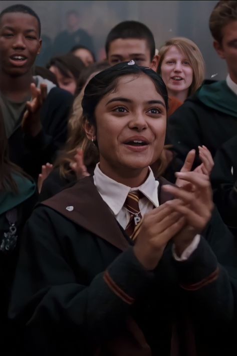 Harry Potter Indian, Padma And Parvati Patil, Pavarti Patil, Hogwarts Yearbook, Hp Fancast, Afshan Azad, Padma Patil, Parvati Patil, Harry Potter Goblet