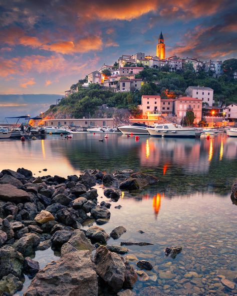 A stunning view of the iconic village of Vrbnik, Croatia, glows in a summer sunrise for our #SightSeeingSunday image of the week. Vrbnik, Croatia, is located on the island of Krk Island and is separated from the mainland by the Vindol Channel. Have an amazing Sunday! #travelphotography #beautifuldestinations #sightseeing #sightseeings #travel #sundayvibes #sightseeingsunday #sundayvibes #beautifulplaces #travelgoals Montenegro Travel, European Itineraries, Canadian Military, Family Magazine, Fall Colours, Most Luxurious Hotels, Riga Latvia, Luxury Cruise, Autumn Scenery