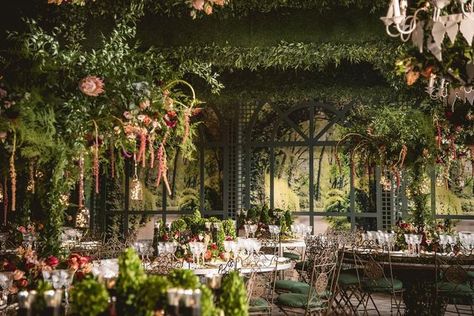 Vincenzo Dascanio on Instagram: "SECRET GARDEN TO #ROMA @villamiani_official @eva.presutti_weddingplanner" Vincenzo Dascanio, Wedding Quotes, Modern Flower, Club Design, Couple Shoot, Here Comes The Bride, Green Wedding, Secret Garden, Event Design