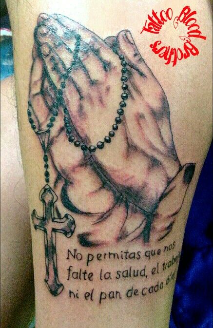 Mano con Rosario. Dreamcatcher Tattoo, Watercolor Tattoo, Dream Catcher, Tattoos, Quick Saves