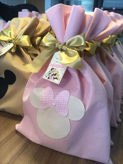 Ideas de decoración Minnie rosa y dorado Minnie Mouse Birthday Theme, Minnie Mouse Theme Party, Minnie Mouse Birthday Party Decorations, Minnie Mouse Birthday Decorations, Minnie Mouse 1st Birthday, Minnie Mouse Baby Shower, Minnie Birthday Party, Minnie Mouse Theme, Baby Minnie