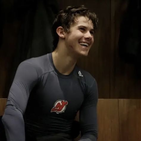 Puck Bunny, Nj Devils, Hughes Brothers, Hockey Girlfriend, Hockey Guys, Hockey Men, Jack Hughes, Hot Hockey Players, Hockey Baby