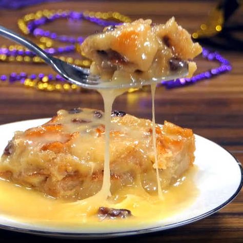 New Orleans Desert, Cajun Bread Pudding, Bread Pudding Sauce Recipe, New Orleans Bread Pudding Recipe Bourbon, Rum Bread Pudding Recipes, Bread Pudding Recipe With Bourbon Sauce, Bourbon Bread Pudding Sauce, Bourbon Bread Pudding Recipe, Bourbon Sauce For Bread Pudding