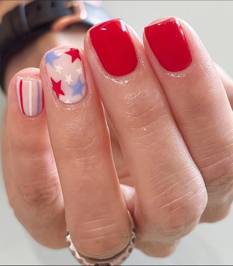 31 Nail Ideas for July 4, 2024 - Dazzle with Patriotic Manicures! 4th Of July Nail Designs, July Nail Designs, 4th Of July Nail, Patriotic Nails Design, Firework Nails, Patriotic Nails, Bright Red Nails, Sheer Nails, Fourth Of July Nails