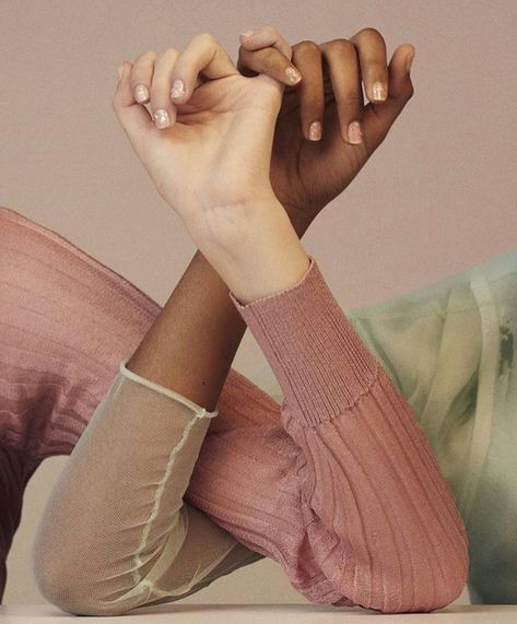 Interracial sapphic lesbians Sara Crispino, Bonnie Bennett, Foto Poses, Pinky Promise, Ex Machina, Teen Vogue, Foto Inspiration, Powerpuff Girls, No. 2