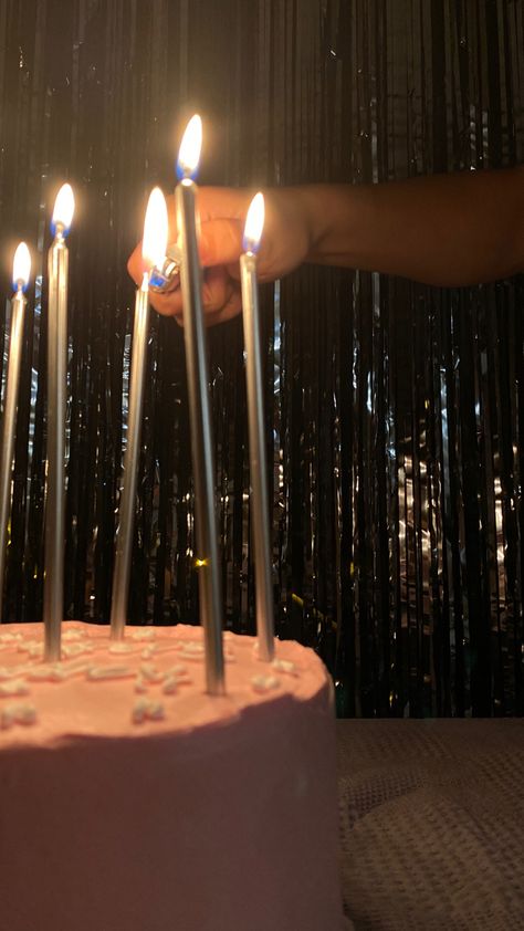 Bday Decorations Aesthetic, Long Candles Cake, Birthday Cake With Long Candles, 21st Birthday Instagram Story Ideas, Birthday Asethics, Birthday Cake Asthetic Picture, Asthetic Cakes Girl, Aesthetic Birthday Candles, Happy Birthday Asthetic Picture