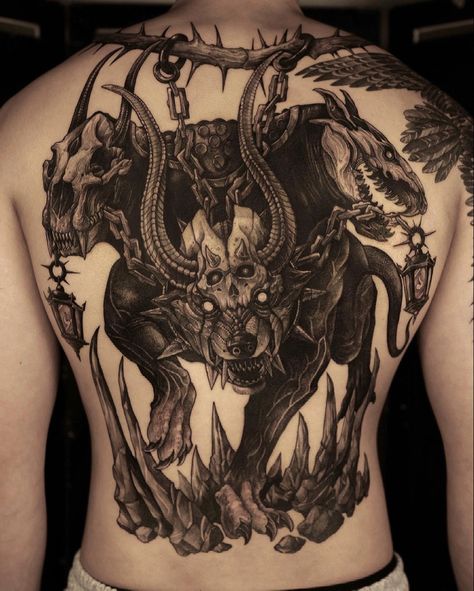 Dark Tattoo Designs, Tattoo Ideas Summer, Dark Tattoo Ideas, Gotik Tattoo, Feminine Skull Tattoos, Backpiece Tattoo, Shadow Tattoo, Feminine Tattoo Sleeves, Wicked Tattoos