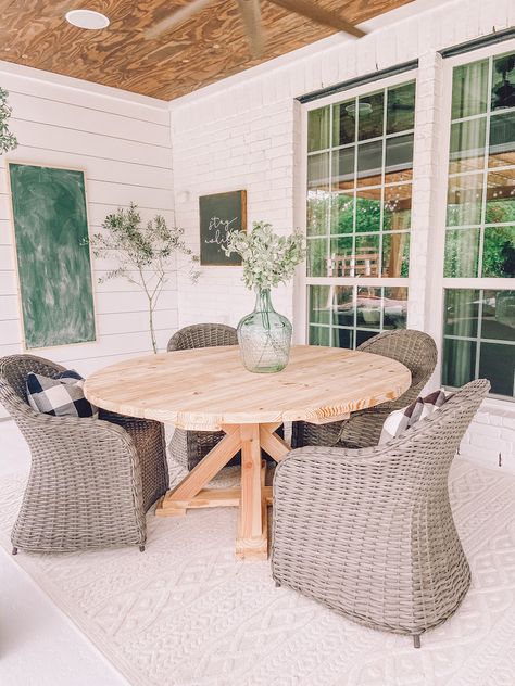 DIY Round Farmhouse Table with Free Plans - How To Build A Round Outdoor Table, Diy Round Wood Dining Table, How To Make A Round Dining Table, Round Wood Farmhouse Dining Table, Round Diy Dining Table, Diy 60 Inch Round Dining Table, Round Table Diy How To Build, Round Table Diy How To Make, Diy Round Outdoor Dining Table