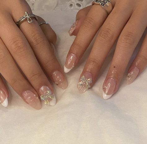 Nails Design Graduation, Saranghae Nails, Nail Designs For Graduation, Korean Nail, Colorful Nail, Korean Nails, Pretty Gel Nails, Trendy Nail, Trendy Nail Design