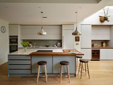 Roundhouse kitchen work tops - Contemporary - Kitchen - London - by Roundhouse Raised Kitchen, Square Island, Kitchen Shades, Modern Cooking, Kitchen Diner Extension, Open Kitchen And Living Room, Corner Seating, London Kitchen, Amazing Kitchen