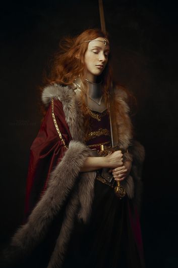 Laura Sheridan, Dark Portrait, Photography Series, Fantasy Portraits, Warrior Queen, Fantasy Photography, Medieval Clothing, Foto Art, Fantasy Aesthetic