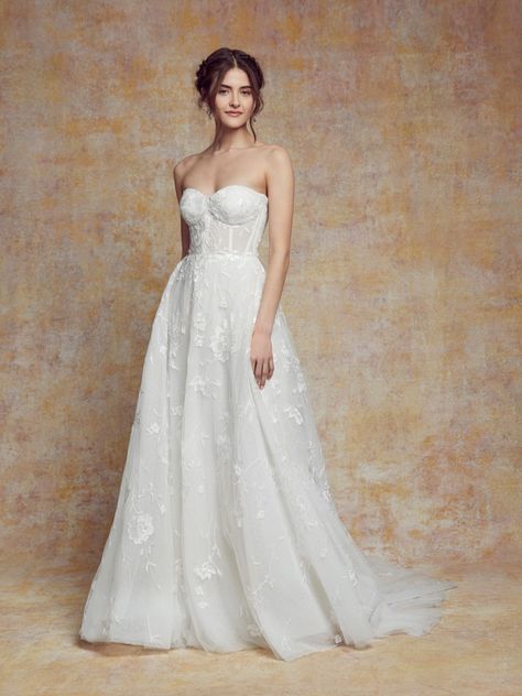 Marchesa Bridal Gowns, Hanbok Wedding Dress, Marchesa Wedding Dress, Hanbok Wedding, Marchesa Bridal, Floral Ball Gown, Bridal Consultant, Princess Ball Gowns, Wedding Dresses Strapless