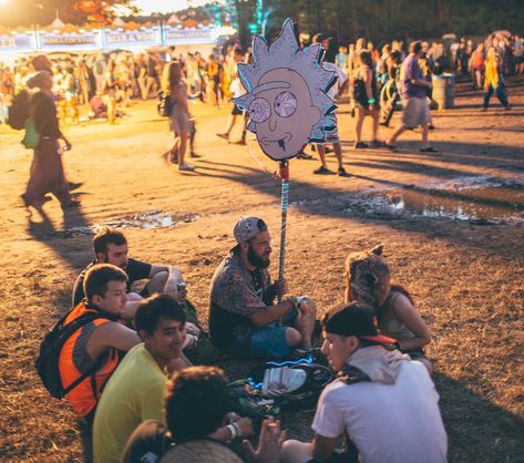 Music Festival Totem Ideas, Rave Totems, Festival Totem, Rave Inspiration, Acid Tabs, Rave Ideas, Electric Forest, Totem Pole, Animal Totems