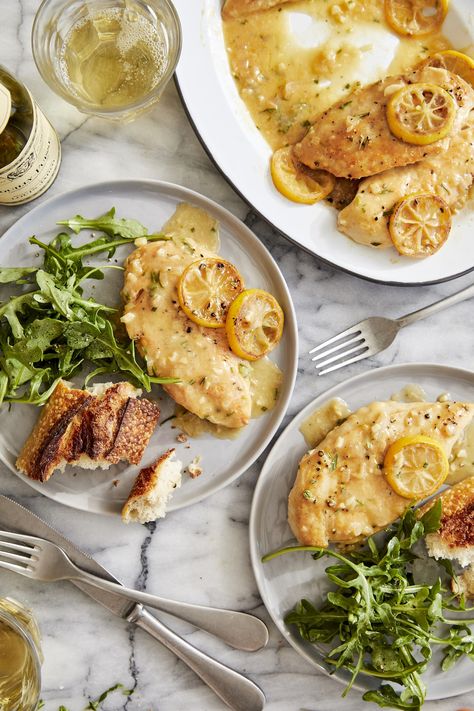 Weeknight Lemon Chicken Breasts Lemon Herb Sauce, Lemon Chicken Breast Recipes, Damn Delicious Recipes, Light Salad, Herb Sauce, Lemon Herb, Cook Chicken Breast, Breast Recipe, Crusty Bread