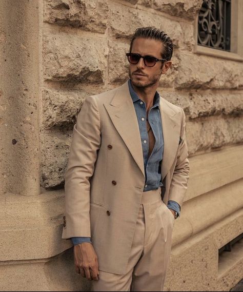 Man Fashion Suit, Old Money Fashion Style, Casual Suit Look, Outfits Summer Casual, Europe Summer Outfits, Khaki Suit, Summer Suits Men, Normcore Fashion, Old Man Fashion