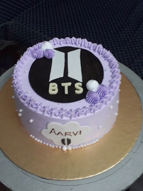 Bts Cake Design Purple, Bts Cake Birthday Ideas, Bts Inspired Cake, Bts Cake Simple, Bts Birthday Cakes, Bts Birthday Cake, 10 Birthday Ideas, Bts Cakes, Army Birthday Cakes