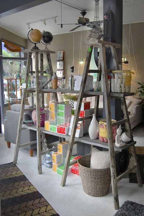 Upcycle Ladder, Ladder Shelving Unit, Decoration Vitrine, Vintage Ladder, Old Ladder, Craft Fairs Booth, Craft Fair Displays, Market Displays, Craft Show Displays