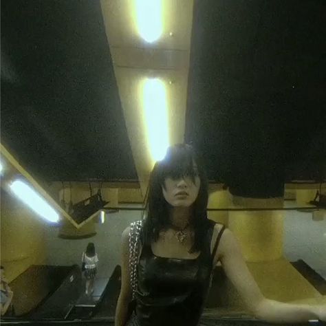 Wong Kar-Wai
Movie aesthetic
film aesthetic
Fallen Angels
Girl Aesthetic Wong Kar Wai, Fav Outfit, Fallen Angel, Angel