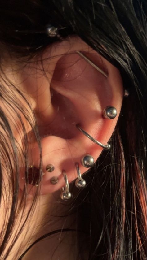 Symmetrical Face Piercings, Ear Layout, Piercing Inspo Face, Dream Piercings, Piercing Inspo, Cool Ear Piercings, Pretty Ear Piercings, Cool Piercings, Cute Ear Piercings