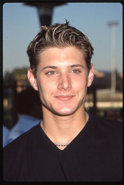 Jensen Ackles Hair, Young Jensen Ackles, Jesen Ackles, Jensen Ackles Supernatural, Jensen Ackles Jared Padalecki, Winchester Boys, Supernatural Dean, Hot Actors, Dean Winchester