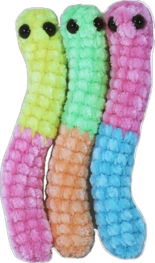 free crochet pattern sour gummy worms cute easy project by EJ Crochet and Patterns Crochet Projects Quick, Aesthetic Art Quotes, Sour Gummy Worms, Gummy Worm, Easy Crochet Animals, Cozy Crochet Patterns, Quick Crochet Patterns, Gummy Worms, Crochet Animals Free Patterns