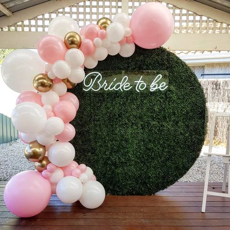 What's a party without 🎈🎈 on Instagram: “BRIDE TO BE 💖👰💖 Hedge Wall: @willowtreeevents Neon Sign: @neongardeneventhire Donut Wall: @lunatwelve Balloons: @the_confetti_room” Pink And Gold Balloon Arch, Gold And Pink Balloons, Gold Balloon Arch, Hedge Wall, 1st Birthday Balloons, Bridal Shower Balloons, Bridal Shower Backdrop, Bridal Shower Inspiration, Donut Wall