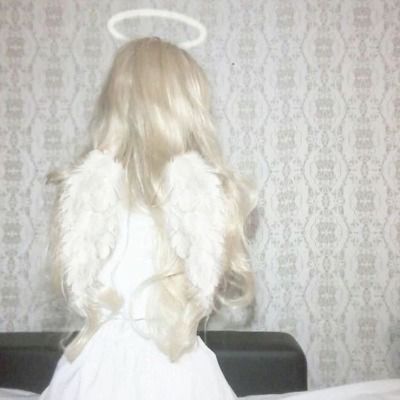 Images Terrifiantes, Angel Halloween, Angelcore Aesthetic, Mha Dr, Light Feminine, Doll Aesthetic, Angel Aesthetic, An Angel, White Aesthetic