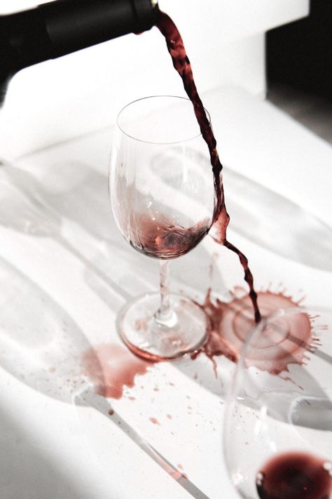 Red Wine Benefits, Red Wine Stains, Spilled Wine, Wine Photography, Wine Stains, Wine Down, Wine Time, Wine And Dine, Food Market