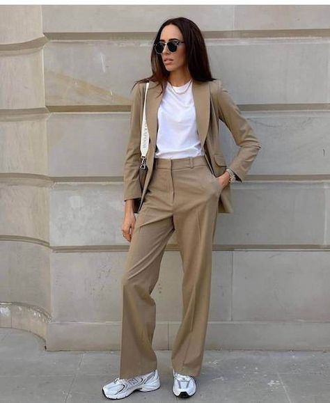 Work Outfits Jeans Office, Casual Work Outfits Jeans, Winter Casual Work Outfits, Casual Work Outfits Plus Size, Work Outfits Jeans, Casual Work Outfits Winter, Plus Size Business Casual Outfits, Casual Work Outfits Summer, Women Professional Outfits