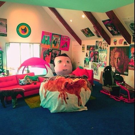 Tyler the creator kind of crib Tyler The Creator House, Wolf Haley, Mtv Cribs, Old Room, Room Goals, Zebra Stripes, Apartment Decor Inspiration, Bedroom Posters, Tyler The Creator